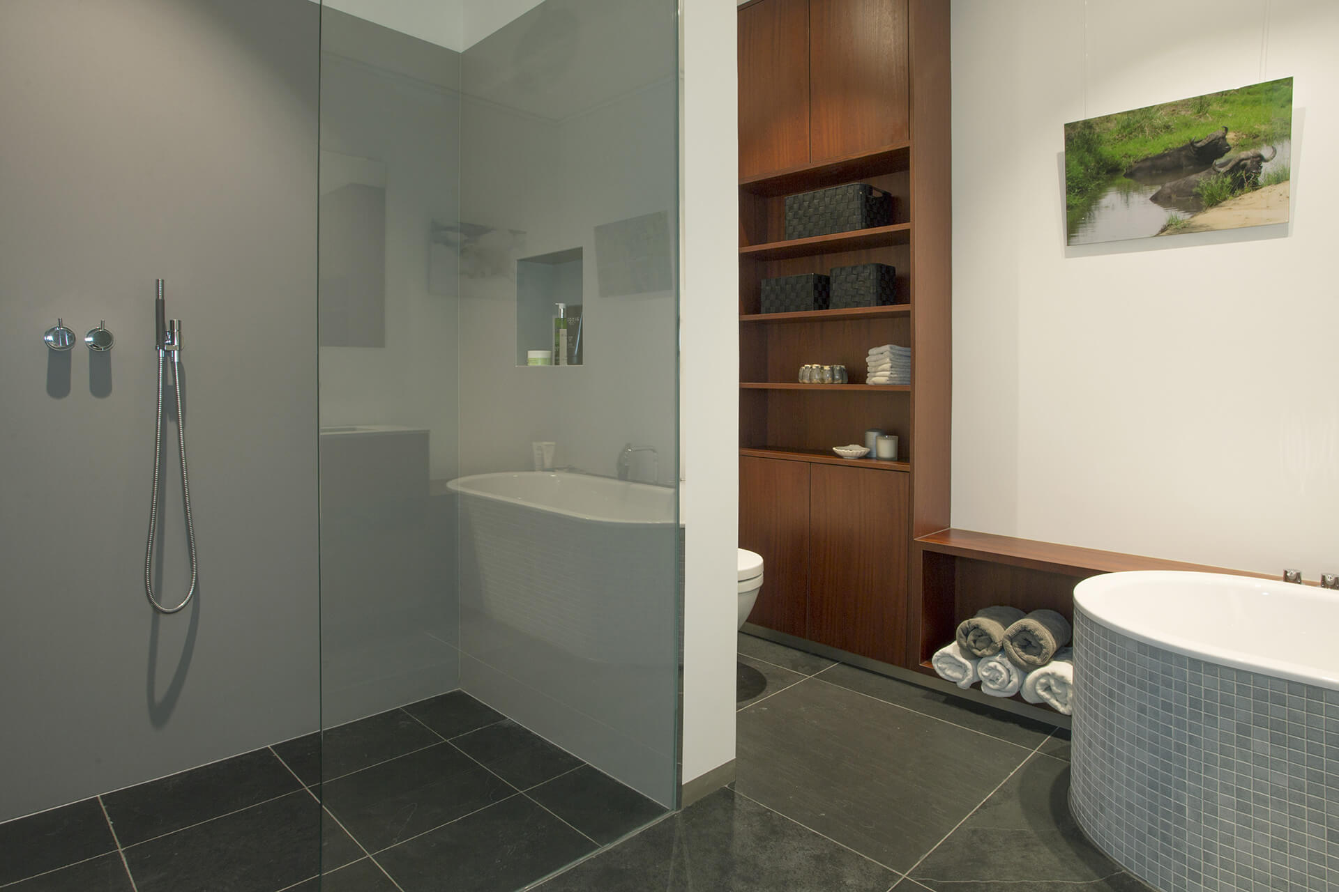 Loftappartement IJdock — badkamer